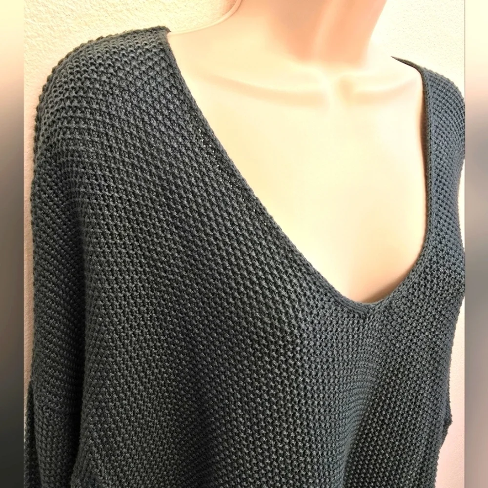 NWT Lucky Brand Ladies Dark Green Sweater